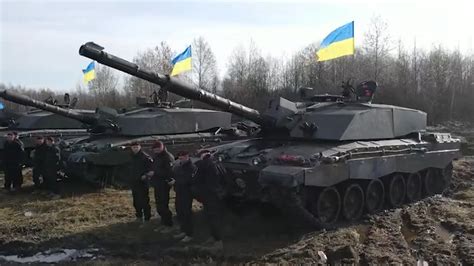 Challenger 2 tank arriving in Ukraine